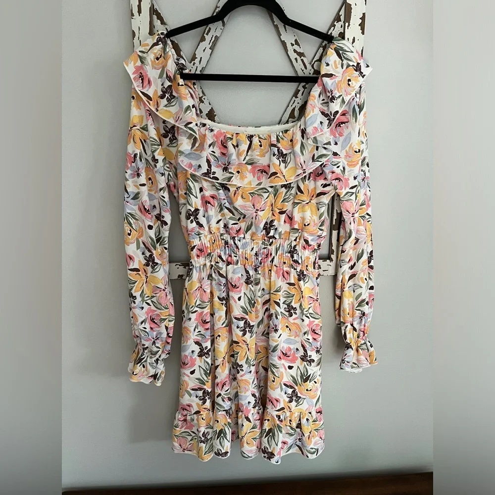 Peach Love California Women's Floral Dress Size‎ Large.